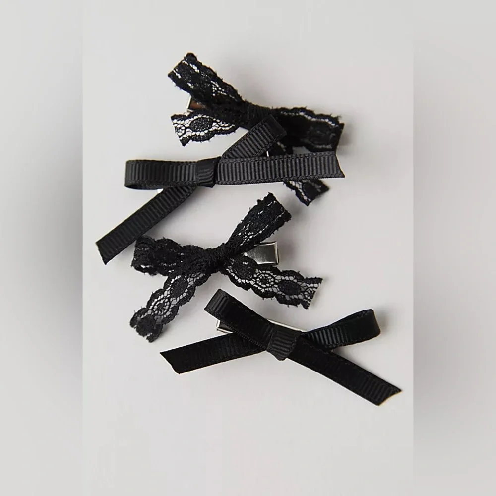 Free People Camryn Lace Bow Set Of 4 - Black